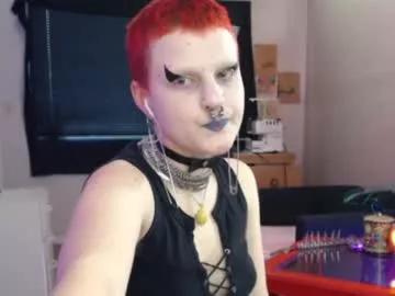 Freechat friskyflowers on Chaturbate