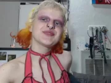 Freechat friskyflowers on Chaturbate