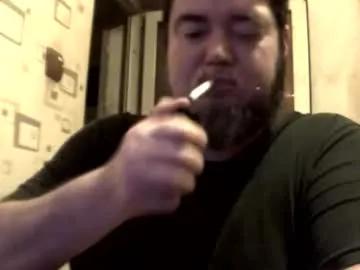 george84xxx — Just relaxing while cooking and listening to music. Only in prive i show my dick if u want.