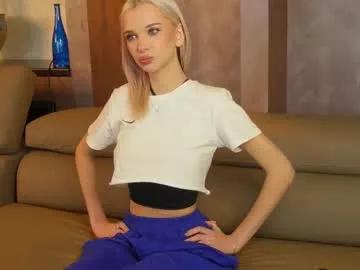 gladyshankins on Chaturbate