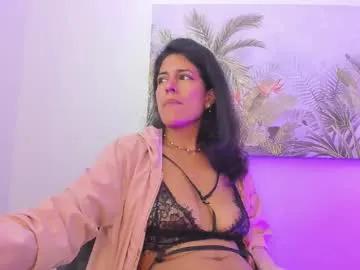 Group hadeom_ on Chaturbate