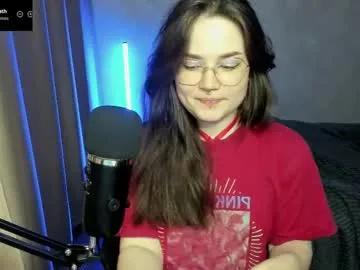Freechat hell_hotline on Chaturbate