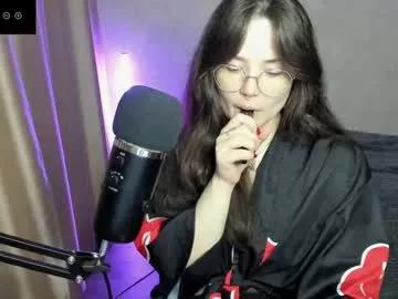 Freechat hell_hotline on Chaturbate