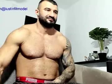 iustinmucle95 on Chaturbate