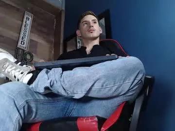 Freechat jonathancast08 on Chaturbate