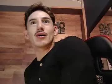 Freechat jonathancast08 on Chaturbate