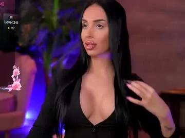 kairaandrews on Chaturbate