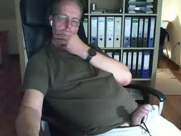 lefti27 on Chaturbate