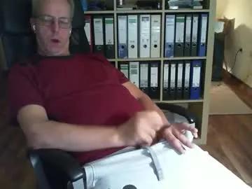 lefti27 on Chaturbate