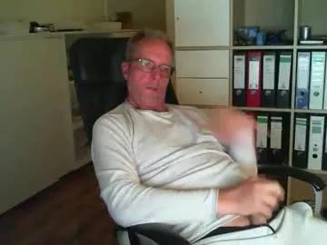 lefti27 on Chaturbate