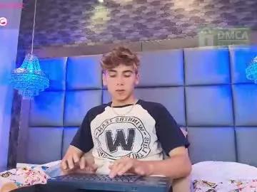 liaml_18_ on Chaturbate