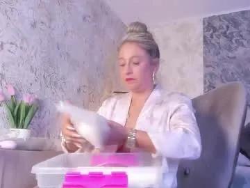 Freechat liannaa_ on Chaturbate