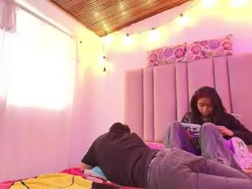 lilith_and_draven — GOAL: jerk off 5 min [200 tokens remaining] Welcome to my room! #cum #slim #squirt #couple #new #18 #smalltits