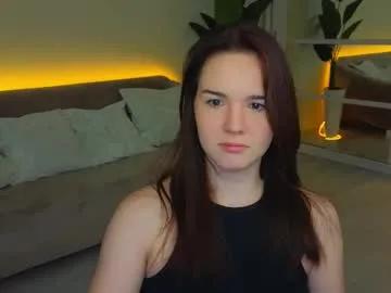 linda__robertz on Chaturbate
