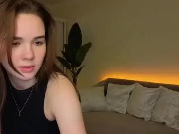 linda__robertz on Chaturbate