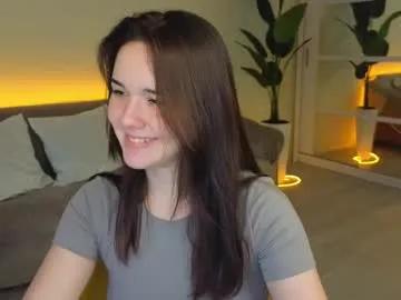 linda__robertz on Chaturbate