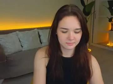linda__robertz on Chaturbate