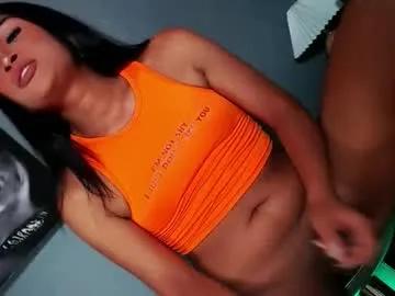 Freechat live_in_lover28 on Chaturbate