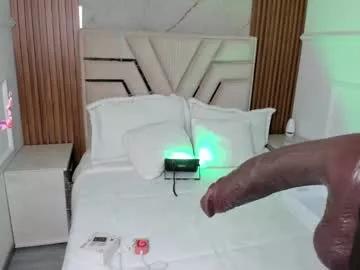 lolaangellx on Chaturbate