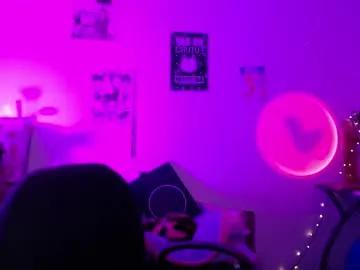 loving_alma on Chaturbate