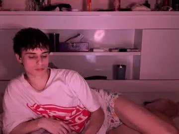 luan2006lovecarti on Chaturbate