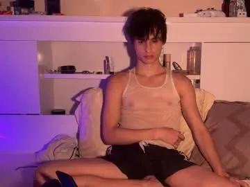 luan2006lovecarti on Chaturbate