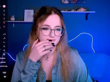 luna_berryy on Chaturbate