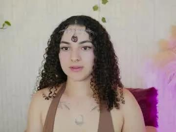 merida_bell18 on Chaturbate
