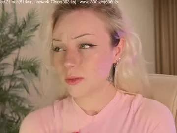 mia_milagros on Chaturbate