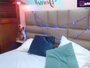 mollyguns on Chaturbate