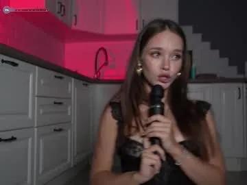 moni_carroll on Chaturbate