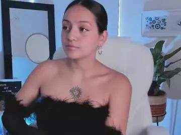 nahiapaws on Chaturbate