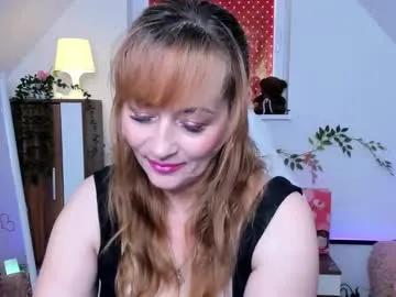 naughtymilane on Chaturbate