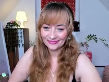 naughtymilane on Chaturbate