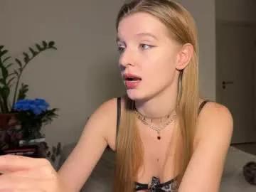 nura_foxx on Chaturbate