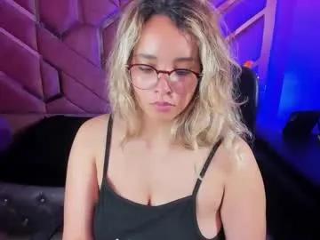 olivia_fox69 on Chaturbate