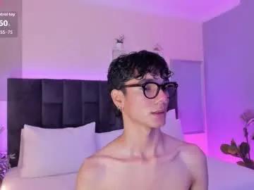 phillicious_ — GOAL: show cum [888 tokens remaining] Welcome to my room! #skinny #young #18 #twink #bigcock