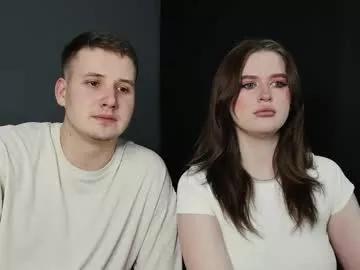 Away robert_lisa on Chaturbate