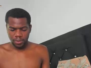 Freechat santi_brown1 on Chaturbate