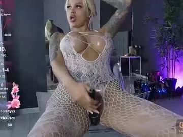 shayblonde on Chaturbate