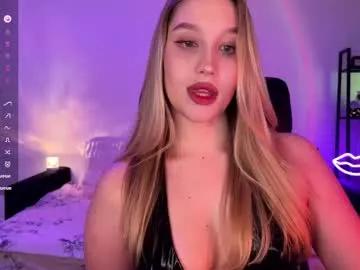 shy_bee on Chaturbate