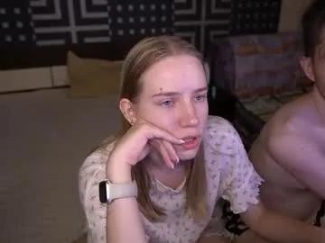 skip_london on Chaturbate