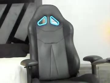 smitgrey — CUM SHOW  #oilshow #bigcock #latino #bigdick #lovense [2000 tokens remaining]