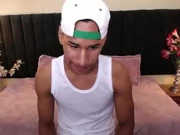 Freechat soft_attraction on Chaturbate