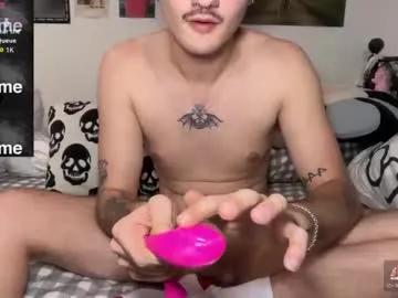 Freechat stonv on Chaturbate