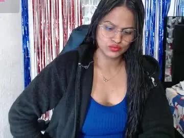 sweetalmaa on Chaturbate