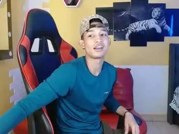 Freechat taylor_sophie on Chaturbate