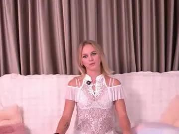 tendercrush — Hi... I'm Ellis  it's my 5th stream here... I'm a bit shy  Goal:hot movements on my legs  #shy #teen #18 #new #natural [81 tokens remaining]