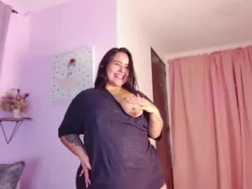 Freechat tinacurv on Chaturbate