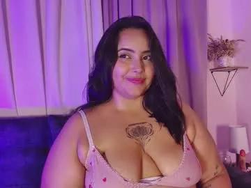 Freechat tinacurv on Chaturbate